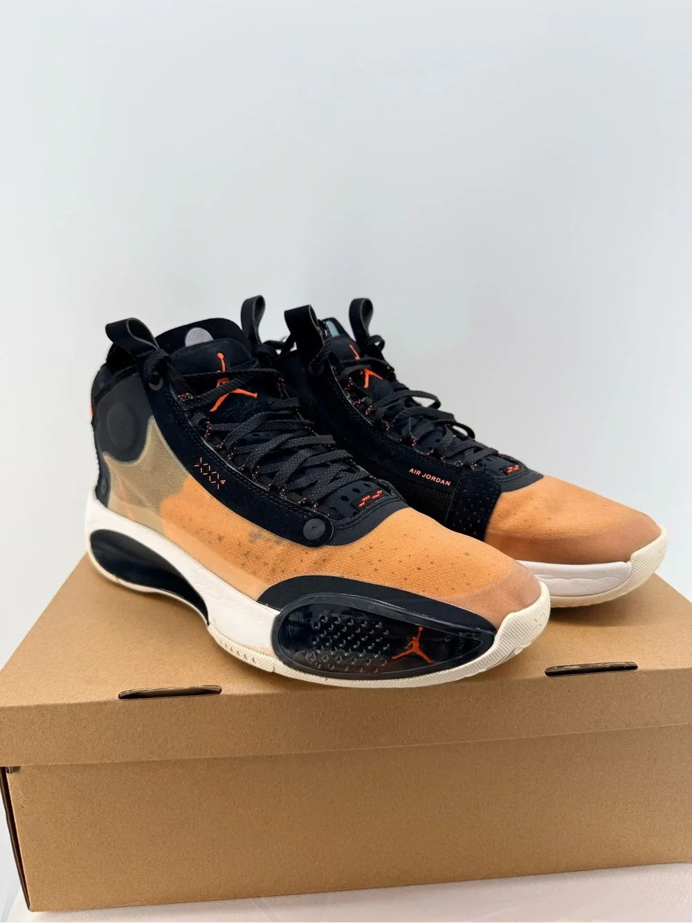 Jordan 34 Amber Rise size 10.5M
